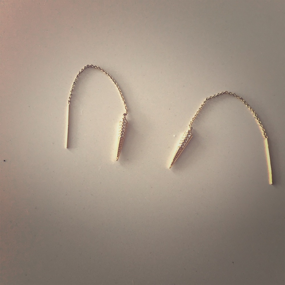 Stella and dot drape earrings